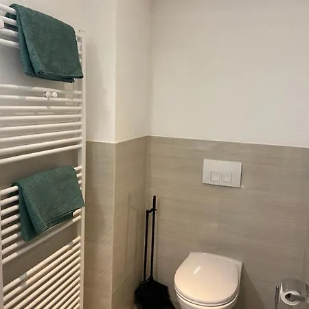 Gemütliche Evieline In